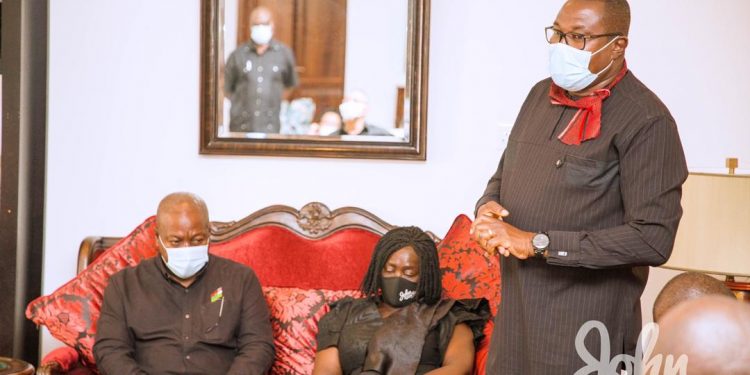 John-Mahama-calls-on-Late-Rawlings-family-12-e1605472339914-750×375